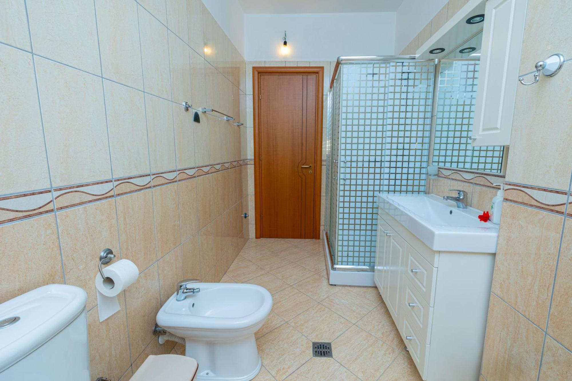 Lucas Apartments Rental Vlore Exterior photo